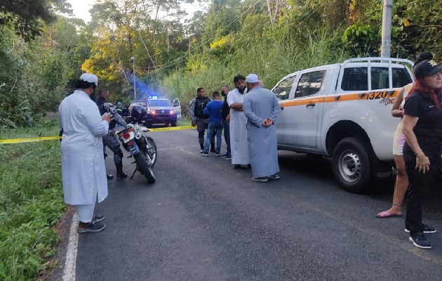 Las autoridades iniciaron los operativos para dar con los responsables de este hecho de sangre que aumenta a cinco los homicidios este año en la provincia de Colón. Foto. Diomedes Sánchez