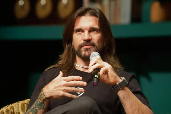 Juanes habló durante la tercera jornada del Hay Festival de Cartagena (Colombia). Foto: EFE / Ricardo Maldonado Rozo