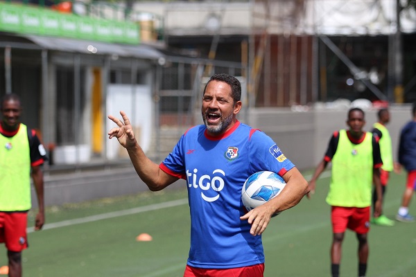 Mike Stump, técnico de la Sub-17 de Panamá. Foto: Fepafut