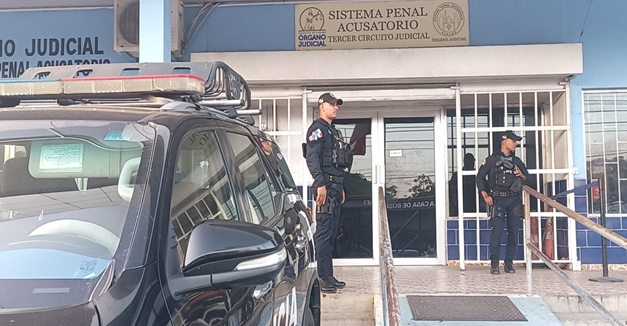 El imputado de 61 años de edad, deberá cumplir su condena en un centro penal del país. Foto / Eric Montenegro.