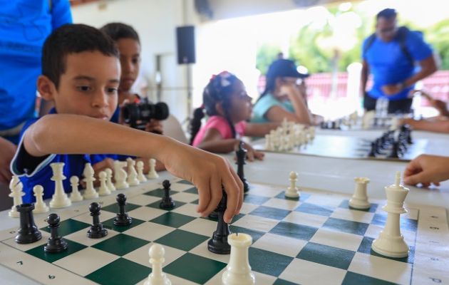 DEPORTE Y ACTIVIDAD FÍSICA AJEDREZ