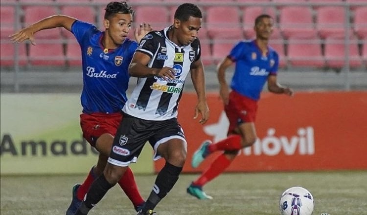 La rivalidad histórica entre Tauro y Plaza Amador se vuelve a vivir en la LPF. Foto:LPF  