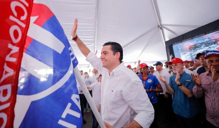 José Gabriel Carrizo marca menos del 3% en la intención de voto de las mediciones hechas por la firma Gallup Panamá.