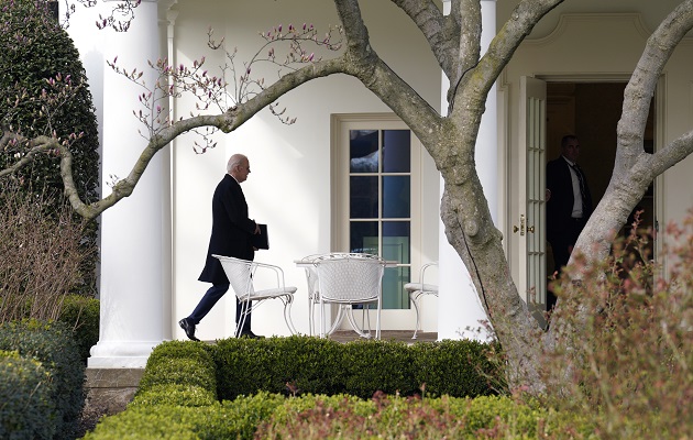 El Gobierno del presidente Joe Biden cumple un proyecto de ley aprobado en el Congreso de EEUU a finales del año pasado. Foto: EFE