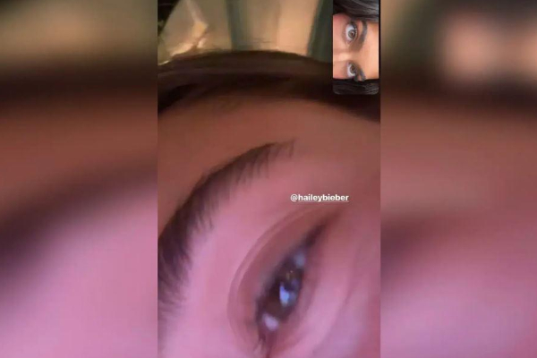 Las cejas de Hailey Bieber y Kylie Jenner. Foto: Redes Sociales Las cejas de Hailey Bieber y Kylie Jenner. Foto: Redes Sociales