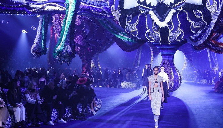 Dior turns the catwalk into a fairy tale Dior turns the catwalk into a fairy tale