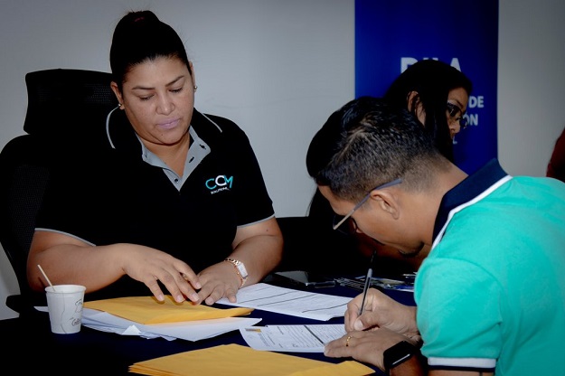 Issuance of a work permit for self-employed foreigners
