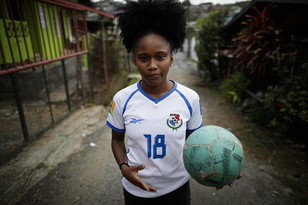 Erika Hernández jugadora se la selección femenina de Panamá. Foto:EFE