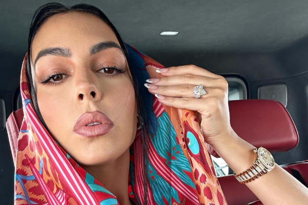 Georgina Rodríguez está promocionada el estreno de su serie. Foto: Instagram / @georginagio
