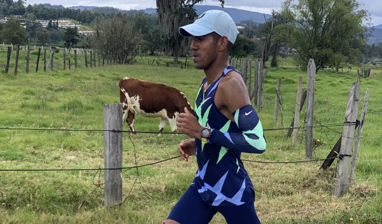 Jorge Enrique Castleblanco, durante sus entrenamientos en Paipa, Colombia. Archivo