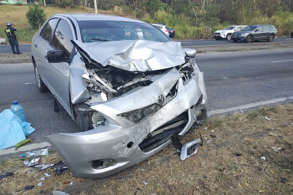 Este es el segundo accidente de tránsito que se registra en el mismo sector, en menos de 12 horas. Foto. Eric Montenegro