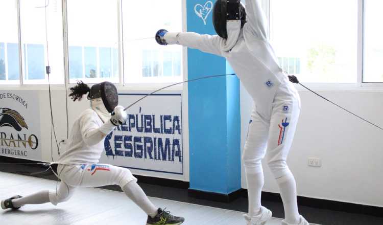 La competencia fue en sable, florete y espada. Cortesía