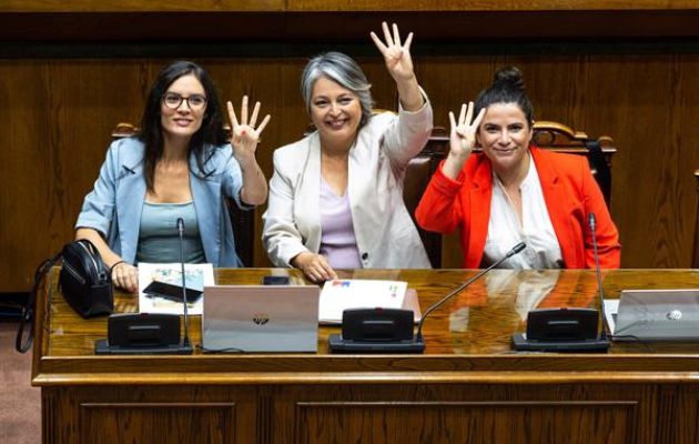 Votación del Senado del proyecto que busca reducir la jornada laboral semanal de 45 a 40 horas en Chile. Foto: EFE