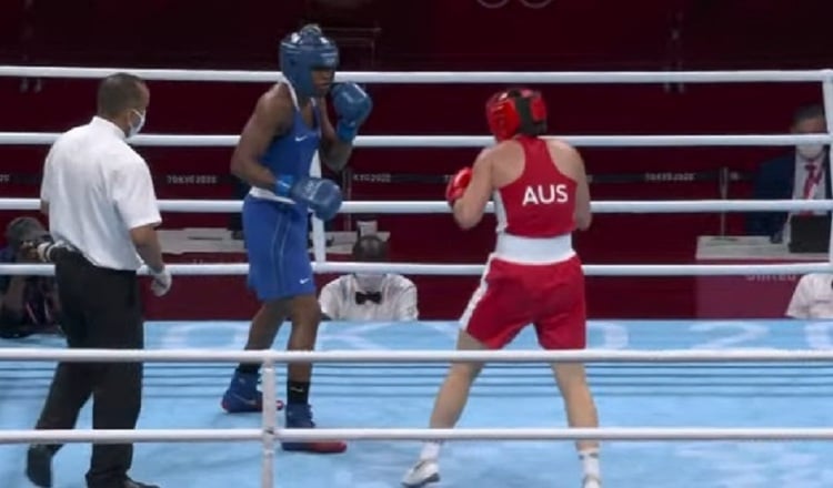 Atheyna Bylon before an old acquaintance at the World Boxing Championship Atheyna Bylon before an old acquaintance at the World Boxing Championship