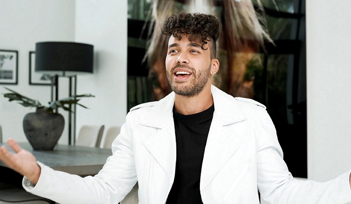 The first artists to perform at the AMAs have been announced