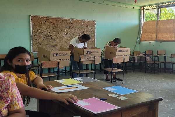 En David, la asistencia a los centros de votación fue baja. Foto, Mayra Madrid En David, la asistencia a los centros de votación fue baja. Foto, Mayra Madrid