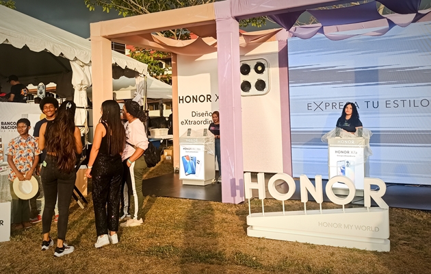 honor_macrofest004_pa04.jpg