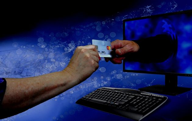 How can I read my credit history and how does it affect me?