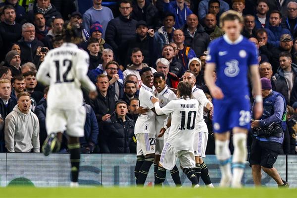 El brasileño Rodrygo dfel Real Madrid festeja su primer gol ante el Chelsea. Foto: EFE