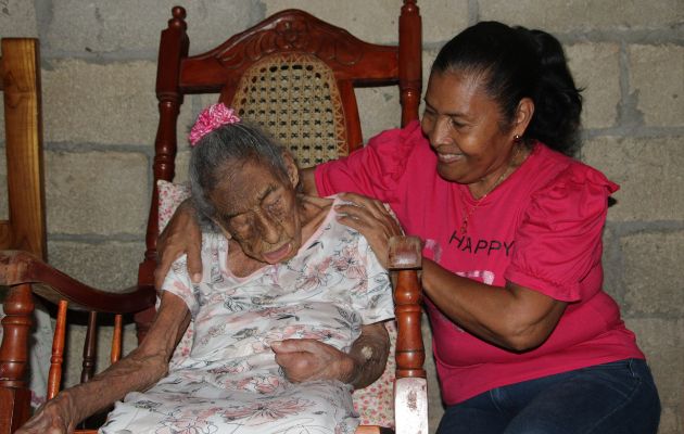 Para ganarse la vida, la señora Leonidas se dedicó a lavar y planchar para sus conocidos. Foto: Cortesía