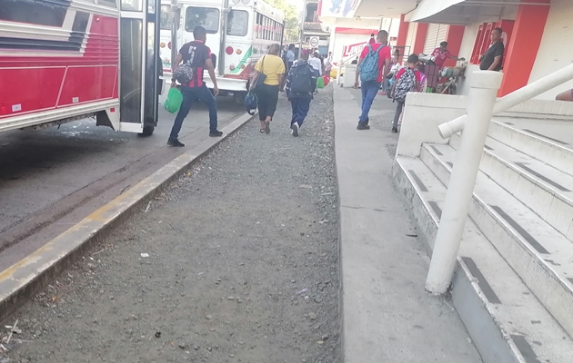 Las quejas se dieron ante el pleno del Concejo Municipal de Colón. Foto / Diómedes Sánchez.