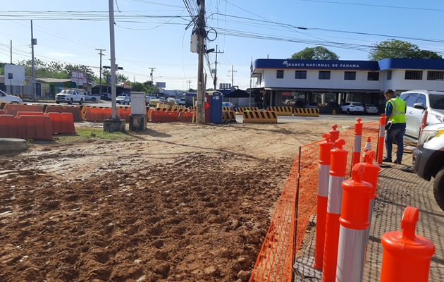 Reclaman falta de avance en intercambiador vial de Chitré