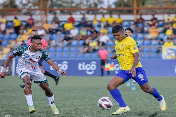 Herrera se impuso a Tauro en su único partido del actual torneo.