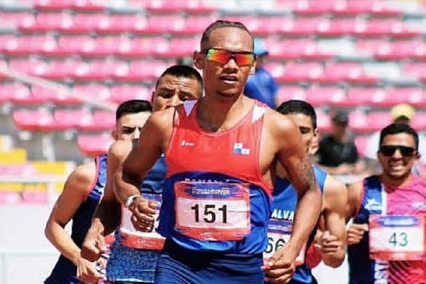 Didier Rodríguez, ganó ayer el oro en los 1,500 metros planos. Foto @mjo_salgado