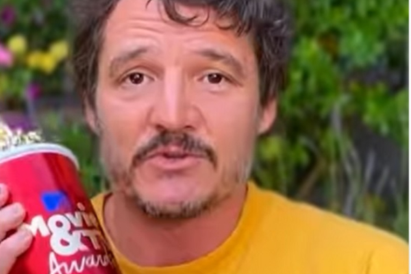 Pedro Pascal se llevó tres galardones. Foto: Instagram / @mtv