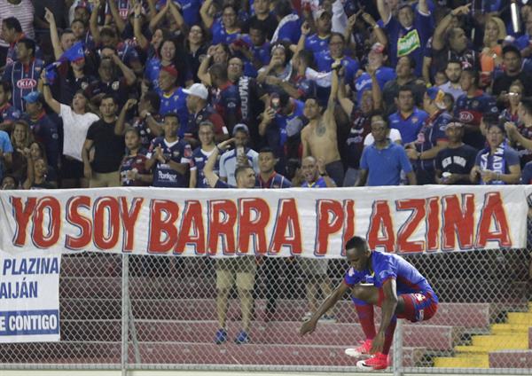 Plaza Amador goleó a Universitario en los 'playoff' en la LPF. Foto: EFE