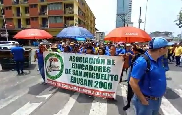 Manifestación de los gremios docentes. 