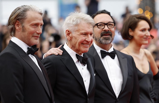 El equipo de Indiana Jones en la premier de Cannes. Foto: EFE