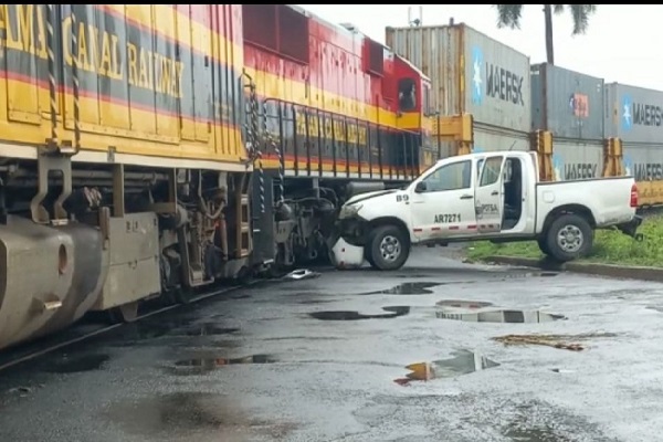 Al conductor se le practicó la prueba de alcoholemia, pero marcó negativo. Foto. Diomedes Sánchez