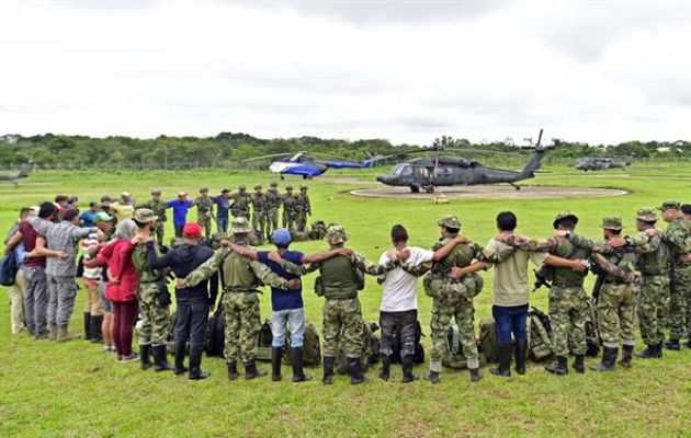 The families of the missing children are asking that the search not be relaxed