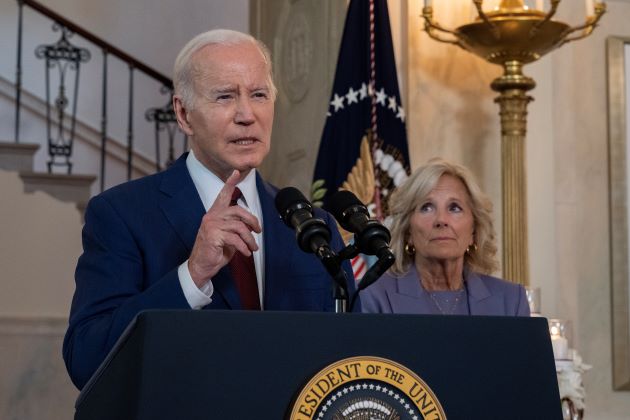 El presidente de Estados Unidos, Joe Biden, habla en la Casa Blanca, en Washington (EE.UU.), este 24 de mayo de 2023. 