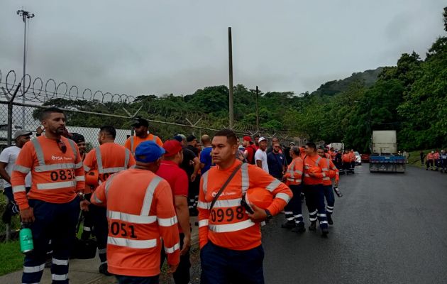 Anuncio de huelga en el puerto de Rodman por violación al convenio colectivo. Foto: Cortesía