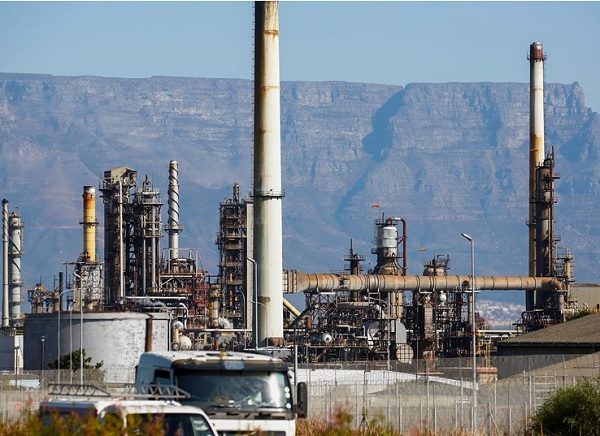 Imagen de archivo de la refinería de Chevron en Ciudad del Cabo en Sudáfrica. Foto: EFE