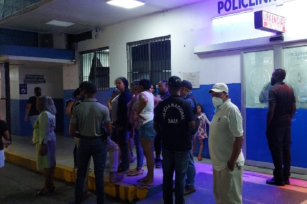 Mario Alberto Hughes, precandidato por el Partido Revolucionario Democrático fue atendido en la Policlínica Don Laurencia Jaén Ocaña. Foto. Diomedes Sánchez