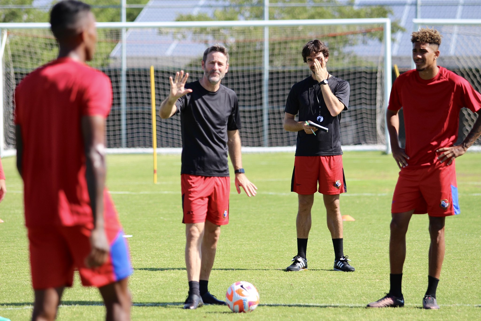 Panama and Canada are going for a place in the final of the League of Nations
