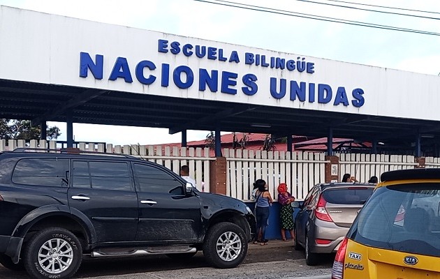 Los acudientes están exigiendo realizar una asamblea general. Foto: Eric A. Monenegro 