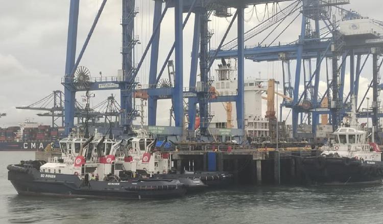 Workers condemn abuses in the maritime company