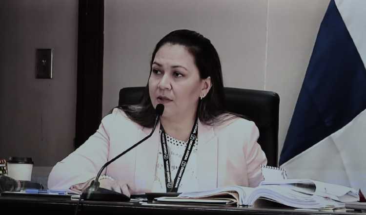 Baloisa Marquínez, jueza tercera liquidadora de Causas Penales del Panamá. Víctor Arosemena