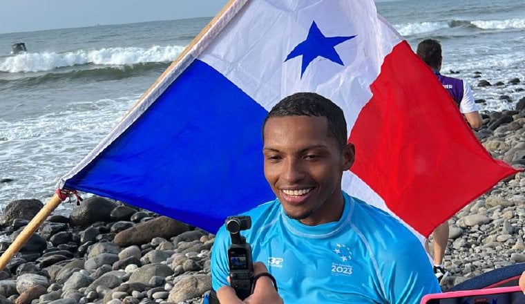 Edwin Núñez se alzó con oro en surf. Foto: COP