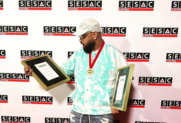BCA received two awards: ‘Thank you my God’