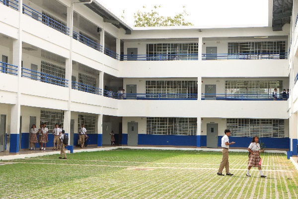 El IPT de Colón está ubicado en el corregimiento de Cativá, a orillas de la carretera Panamá-Colón y tiene capacidad para albergar a 2 mil estudiantes. Foto. Diomedes Sánchez