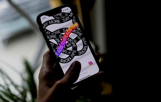 Con más de 30 millones de descargas en las primeras horas de su lanzamiento, Threads, la nueva red social de microblogging de Meta. Foto: EFE