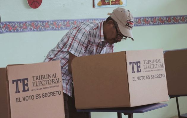 Las elecciones culminarán a las 4:00 p.m. Foto: Víctor Arosemena