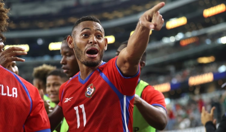 Ismael Díaz anotó tres goles para Panamá ante Catar. Foto:EFE