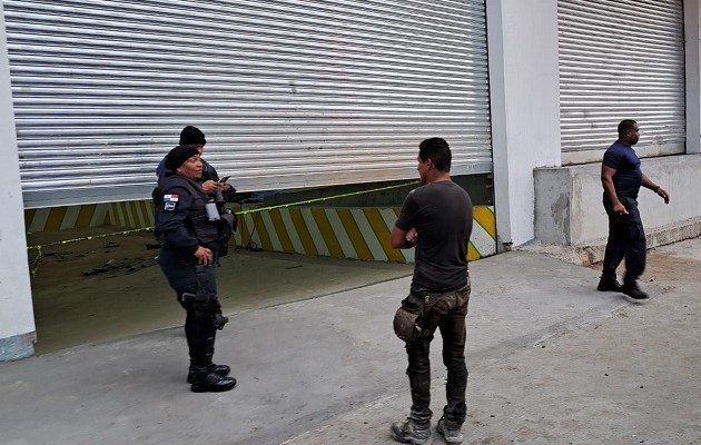 Al lugar llegó seguridad de la  Zona Libre, Bomberos y ambulancia. Foto: Diomedes Sánchez 