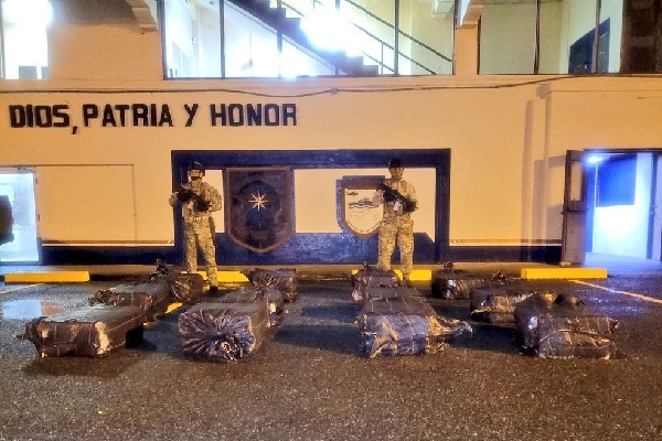 Los estupefacientes estaban ocultos en un contenedor en la terminal portuaria, al momento del allanamiento y registro. Foto. Cortesía Senan